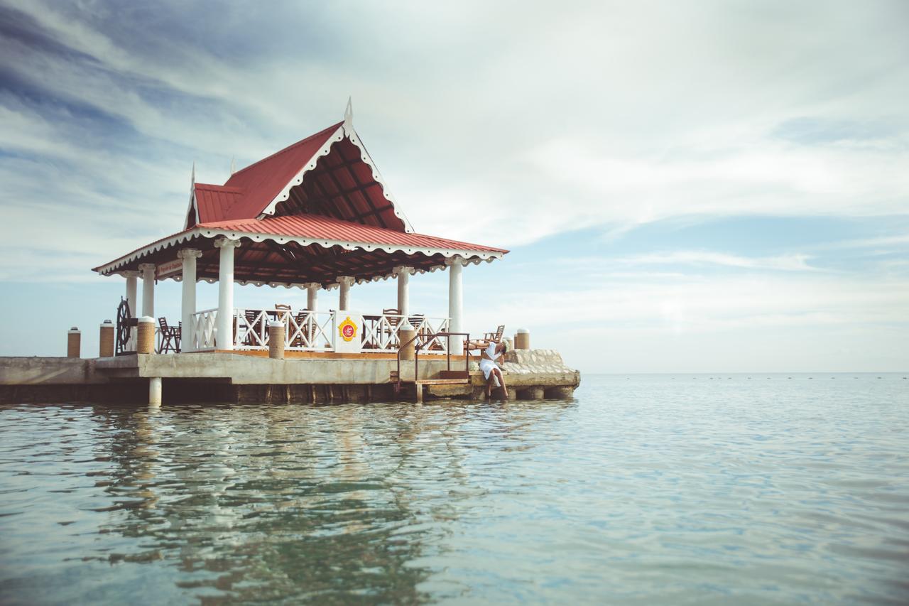 Moulin Sur Mer Beach Resort Montrouis Kültér fotó