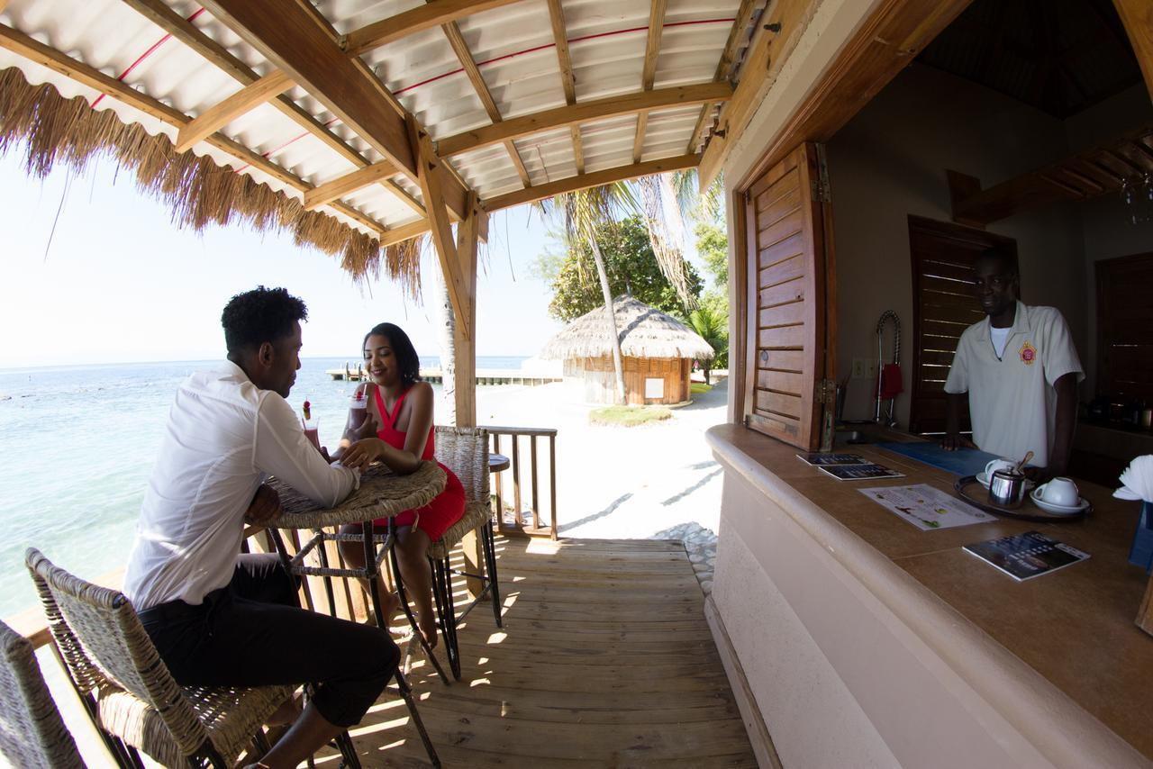 Moulin Sur Mer Beach Resort Montrouis Kültér fotó